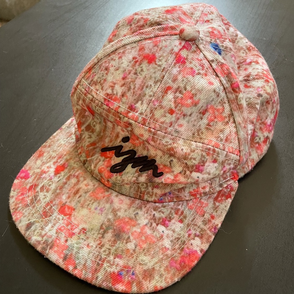 Izm SnapBack